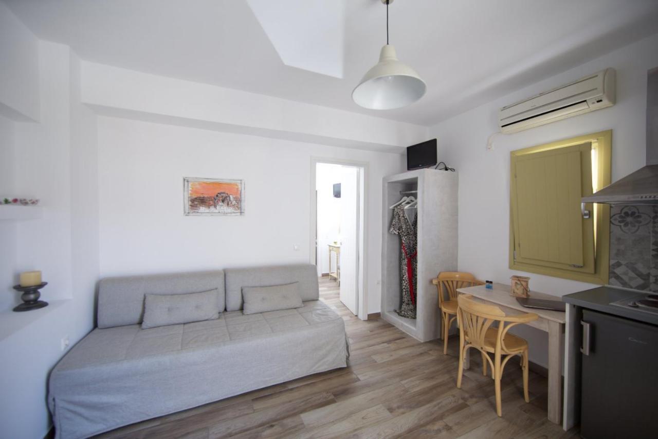 Diasino Apartments And Car Rental カタポラ エクステリア 写真